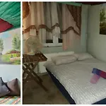 Room In House - 2 Floors 2 Bedrooms Near Central Station